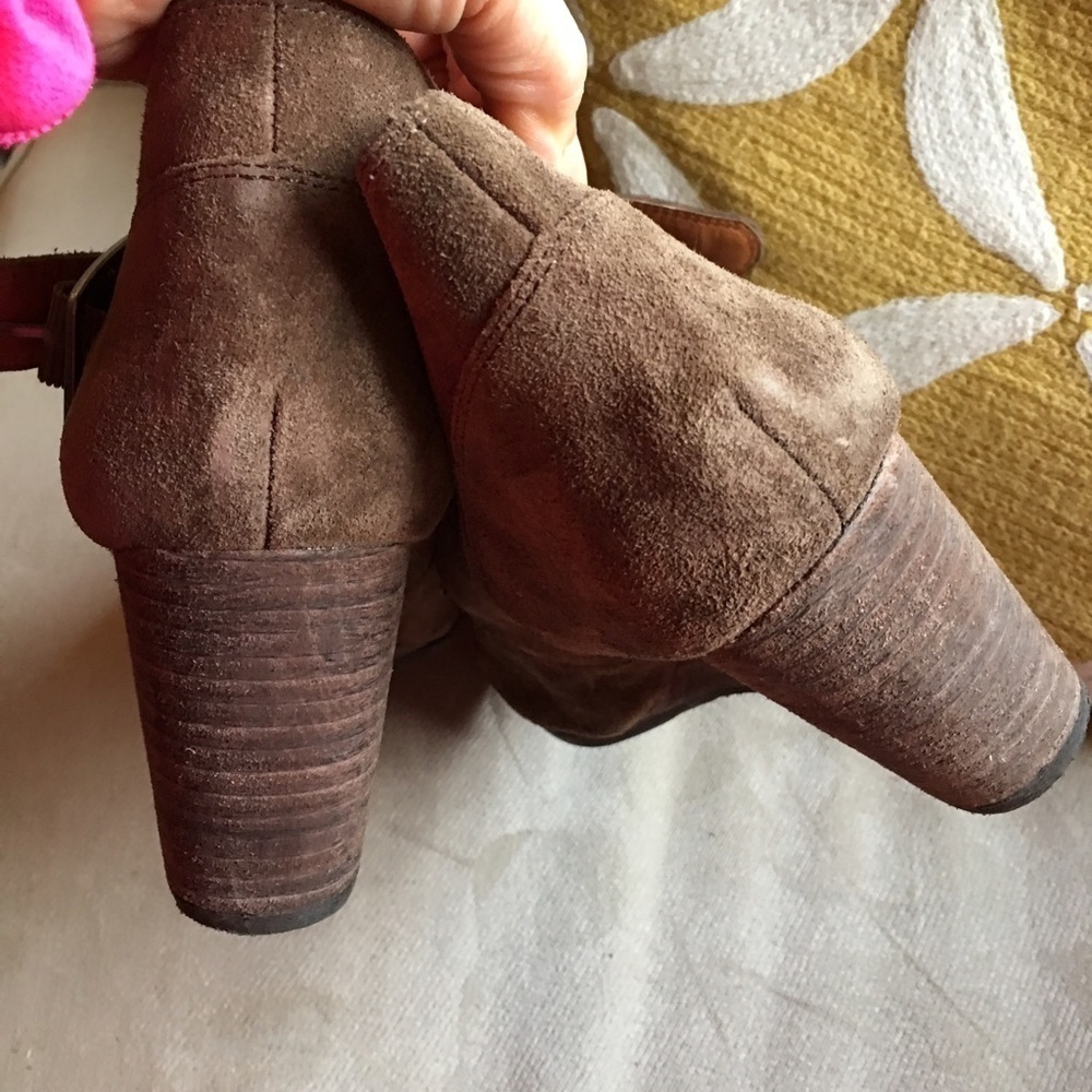 COPY - Lucky Brand shoes - Picture 3 of 4